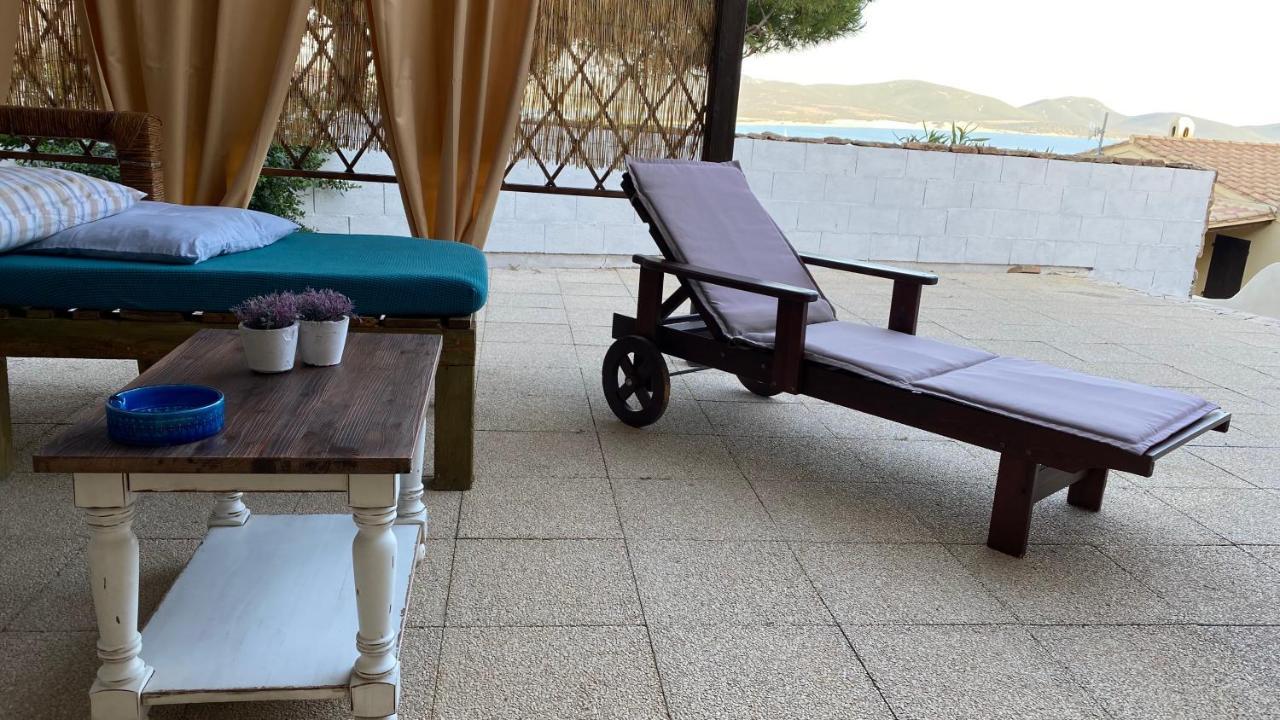 La Casa Di Stefania Apartment Porto Pino Exterior photo
