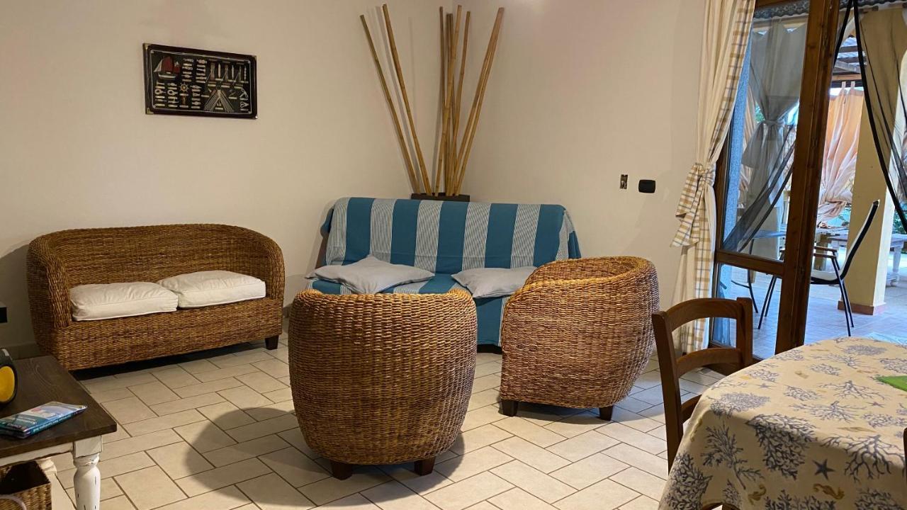 La Casa Di Stefania Apartment Porto Pino Exterior photo
